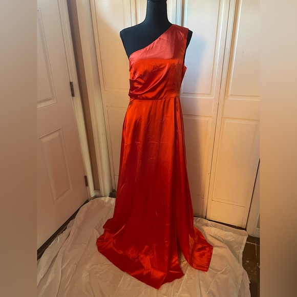 ππ Orange One Shoulder Satan Gownππ Worn once - Picture 1 of 9